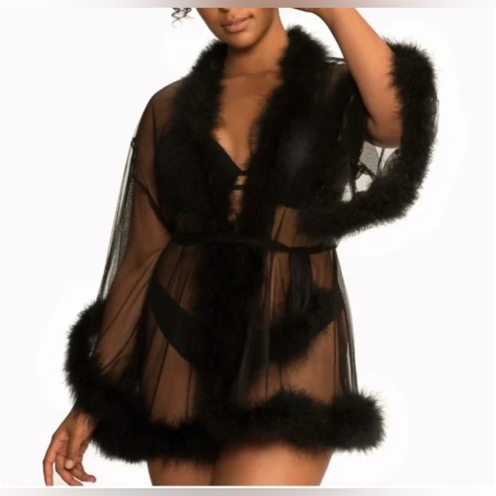 BNWT SAVAGE X FENTY Sheer Marabou Short Robe size medium/large